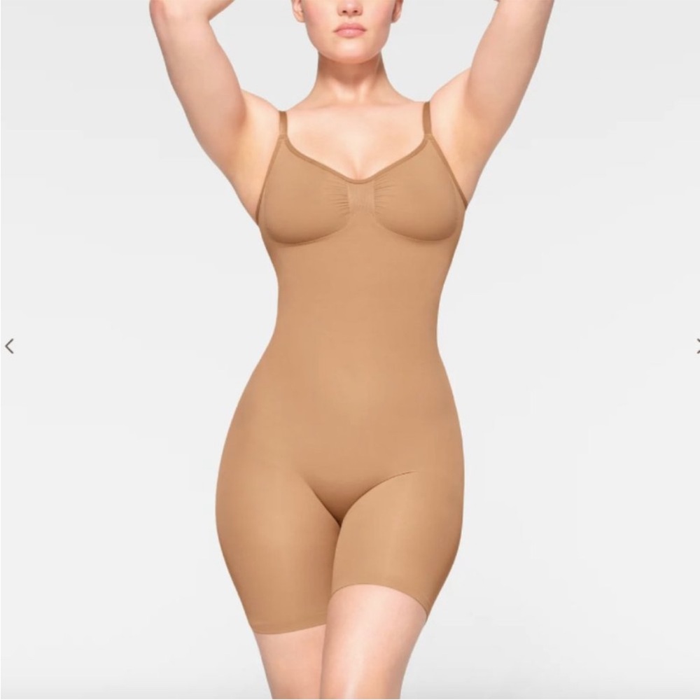 SKIMS Seamless Sculpt Mid Thigh bodysuit